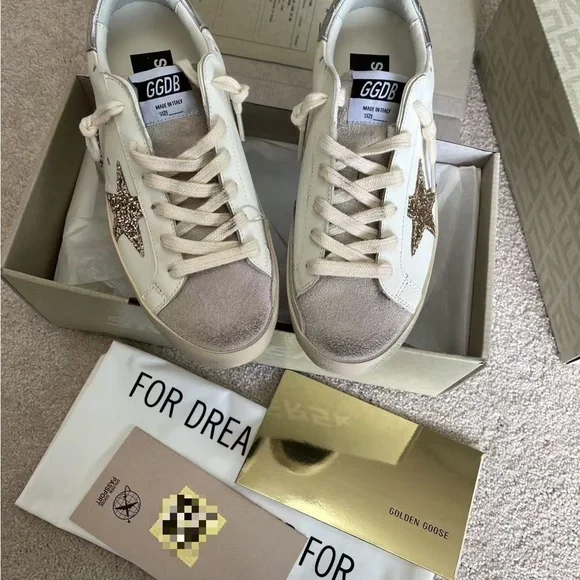 Golden Goose Women's Cream Sneakers with Gold Star - Picture 6 of 9